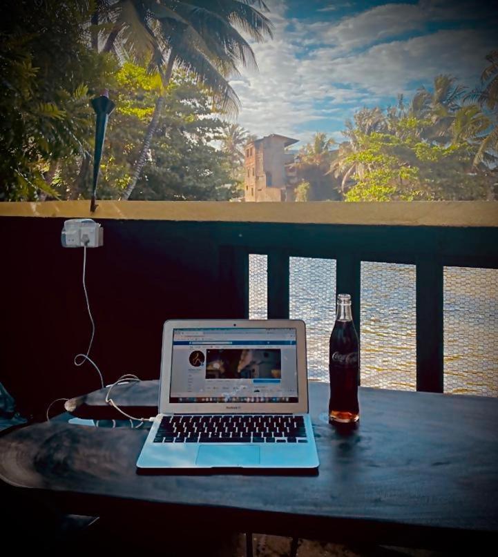 Westeros House & Hub Unawatuna Exterior foto